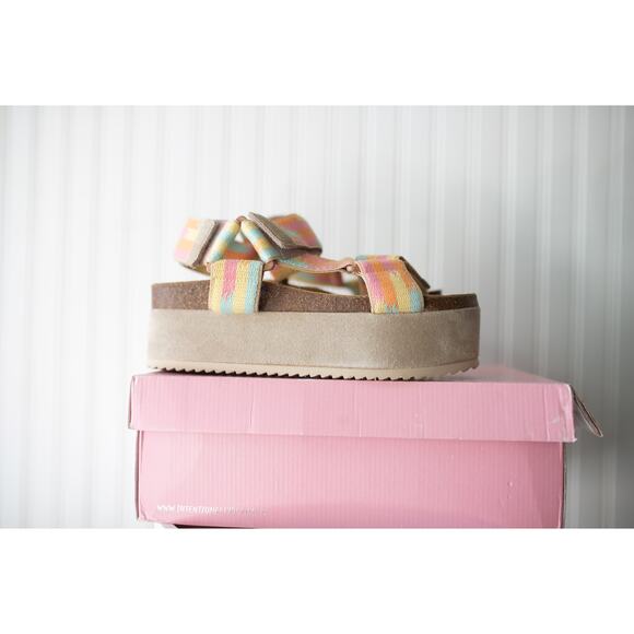 Anthropologie Intentionally Blank Zona Platform Sandals 40 NEW - Picture 3 of 6